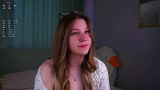 ShantellAngulo online show from 04-26-26, 01:25