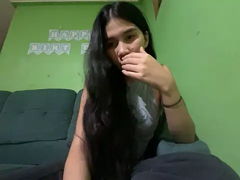 Sweetiebabe25 online show from 02-13-26, 04:03