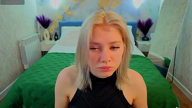 Kate Krose online show from 04-26-26, 01:03