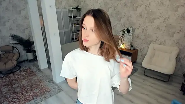 LianneBynon online show from 02-22-26, 08:46