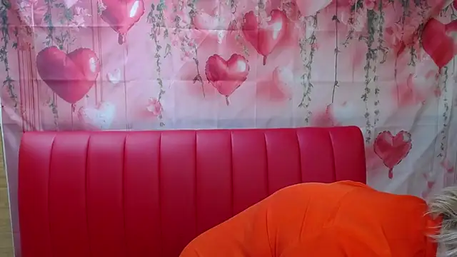 Snapshot of RenataDaster chatting on 02-22-26, 06:06 RenataDaster online show from 02-22-26, 06:06