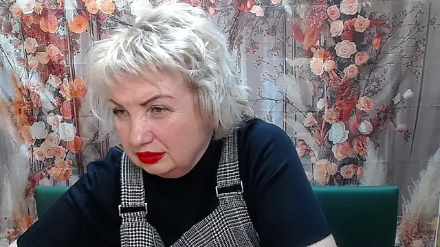 Snapshot of RenataDaster chatting on 02-26-26, 06:29 RenataDaster online show from 02-26-26, 06:29