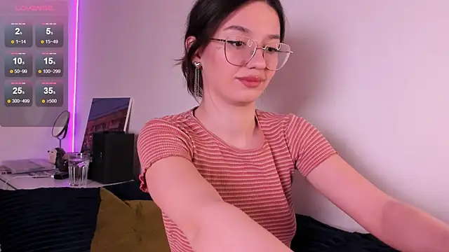 miabellee  online show from 04-29-26, 09:10