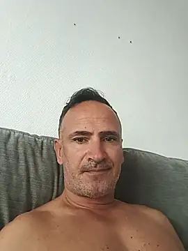 bobo672 online show from 04-27-26, 05:49