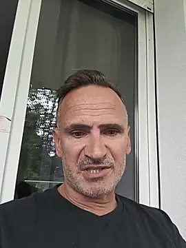 Snapshot of bobo672 chatting on 06-05-26, 08:42 bobo672 online show from 06-05-26, 08:42