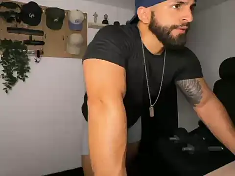 SamDornan51 online show from 02-08-26, 11:08