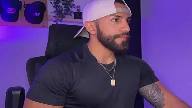 SamDornan51 online show from 03-18-26, 04:15