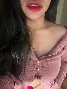 QuynhAnh 2k1 online show from 02-21-26, 05:47