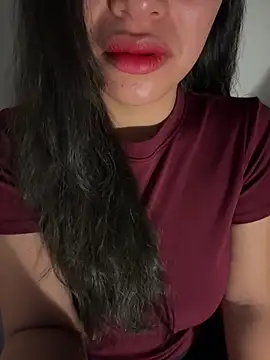 QuynhAnh 2k1 online show from 02-22-26, 09:24