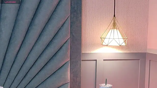 Snapshot of Annia-Greco chatting on 02-04-26, 03:07 Annia-Greco online show from 02-04-26, 03:07