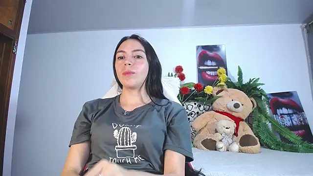 lika little0 online show from 04-08-26, 11:37