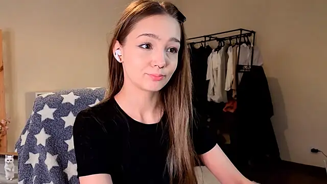 HoneyComfy online show from 04-13-26, 02:33