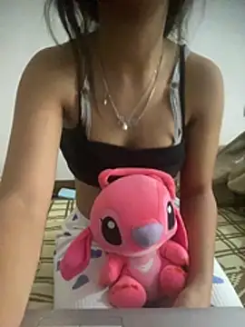 Snapshot of Nour-Lina chatting on 02-13-26, 09:16 Nour-Lina online show from 02-13-26, 09:16