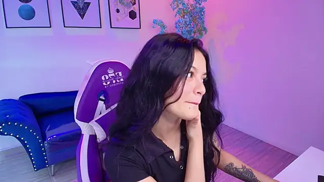 Snapshot of Maddie_T18 chatting on 04-30-26, 11:38 Maddie T18 online show from 04-30-26, 11:38