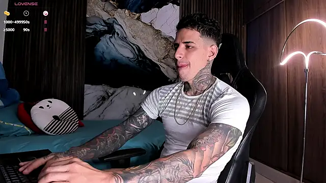 trisstann  online show from 04-28-26, 04:23