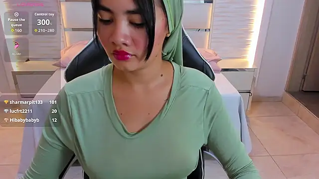 Yaiza farak online show from 02-15-26, 07:51