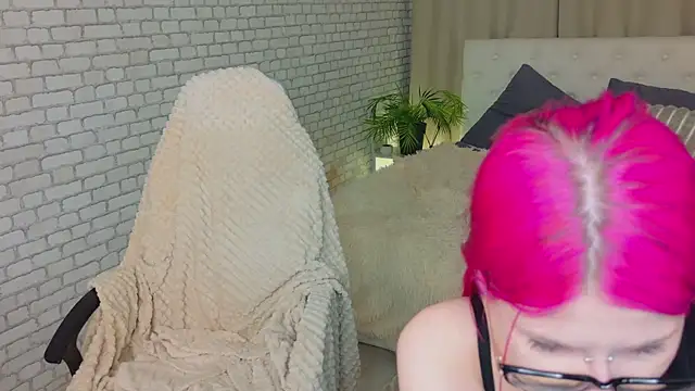 michelewild online show from 04-15-26, 08:09