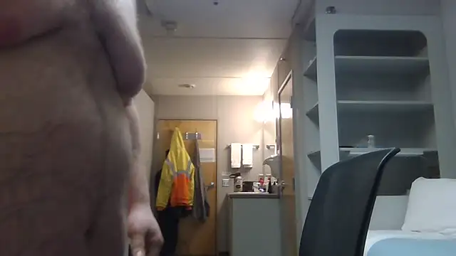 arcticman103 online show from 03-11-26, 04:02