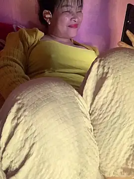 Snapshot of Star-sweet01 chatting on 03-09-26, 12:53 Star-sweet01 online show from 03-09-26, 12:53