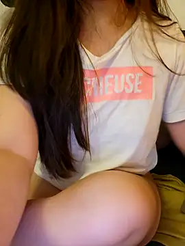 PeachPinay online show from 03-12-26, 09:54