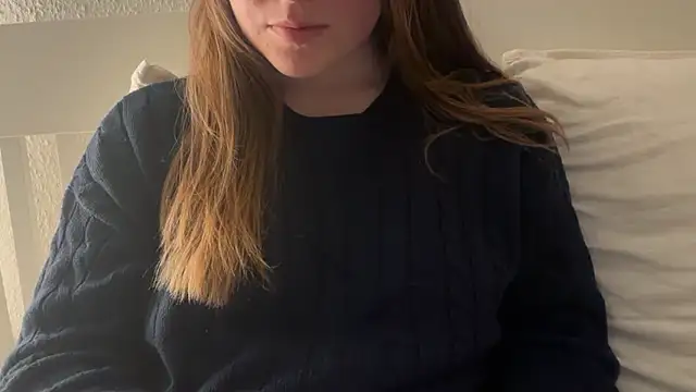 Lucyschickt online show from 03-04-26, 06:03