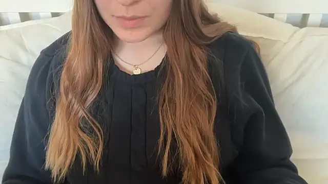 Lucyschickt online show from 04-23-26, 02:30