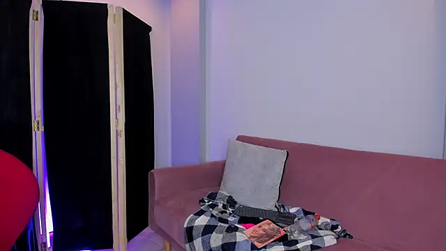 Snapshot of Lia_Nova chatting on 03-08-26, 01:36 Lia Nova online show from 03-08-26, 01:36