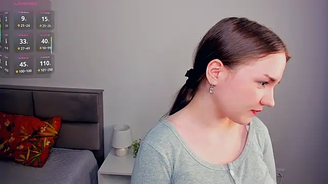 CrissyKales online show from 03-09-26, 05:50