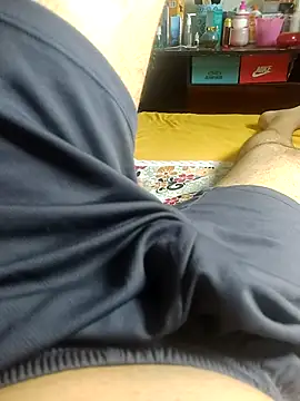 Snapshot of putopau15 chatting on 02-19-26, 02:02 putopau15 online show from 02-19-26, 02:02