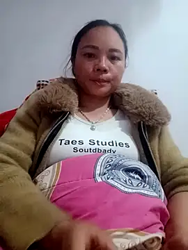 Snapshot of neyney110 chatting on 02-08-26, 10:51 neyney110 online show from 02-08-26, 10:51