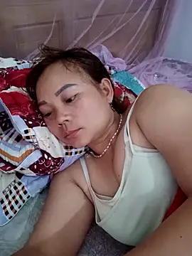 Snapshot of neyney110 chatting on 03-02-26, 09:21 neyney110 online show from 03-02-26, 09:21