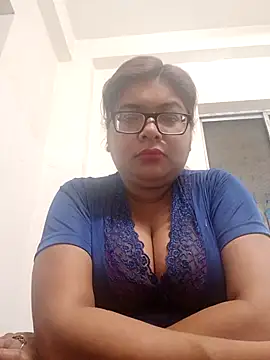 Snapshot of Elie_Hallway chatting on 03-07-26, 06:49 Elie Hallway online show from 03-07-26, 06:49