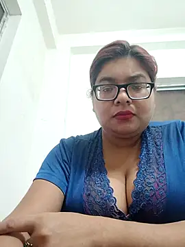 Snapshot of Elie_Hallway chatting on 03-11-26, 12:49 Elie Hallway online show from 03-11-26, 12:49