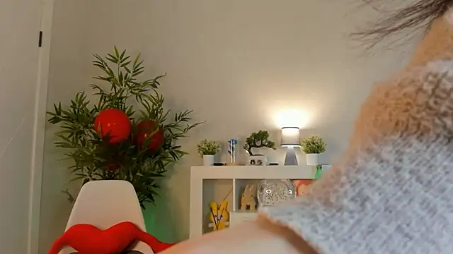 Snapshot of ever1una chatting on 03-09-26, 04:44 ever1una online show from 03-09-26, 04:44