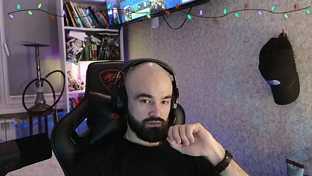 Snapshot of _Mostly_ chatting on 02-02-26, 06:06 Mostly online show from 02-02-26, 06:06