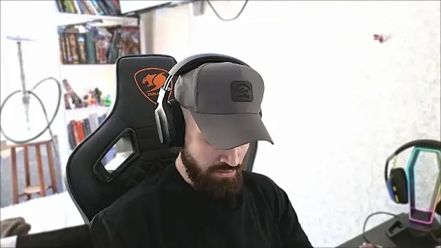 Snapshot of _Mostly_ chatting on 03-14-26, 11:37 Mostly online show from 03-14-26, 11:37