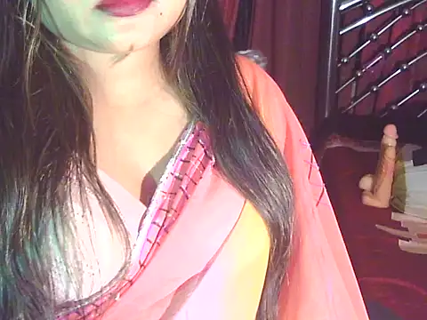 Snapshot of Nusrat_Faria chatting on 05-05-26, 09:56 Nusrat Faria online show from 05-05-26, 09:56
