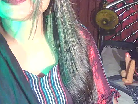 Snapshot of Nusrat_Faria chatting on 05-23-26, 12:05 Nusrat Faria online show from 05-23-26, 12:05