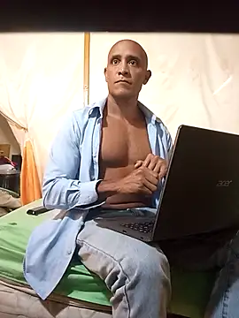 Snapshot of djmorenoo chatting on 03-06-26, 05:09 djmorenoo online show from 03-06-26, 05:09