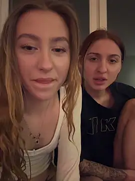 Snapshot of romyxxs chatting on 02-03-26, 07:08 romyxxs online show from 02-03-26, 07:08