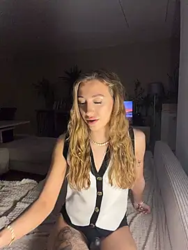 romyxxs online show from 04-05-26, 07:22