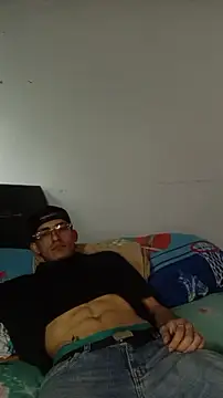 Snapshot of Alexwedcam chatting on 02-13-26, 07:32 Alexwedcam online show from 02-13-26, 07:32