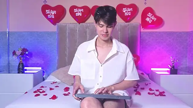 Derek Sinn online show from 02-14-26, 09:11