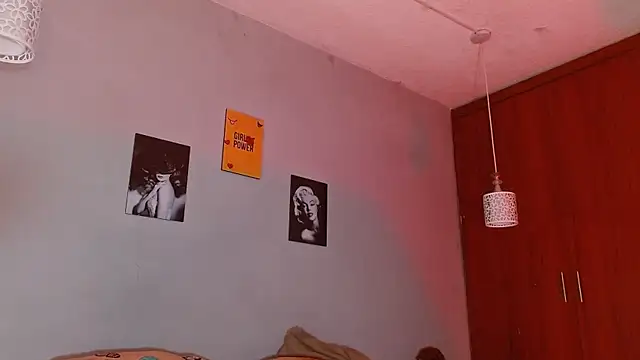 arianna rossi11 online show from 04-23-26, 11:53