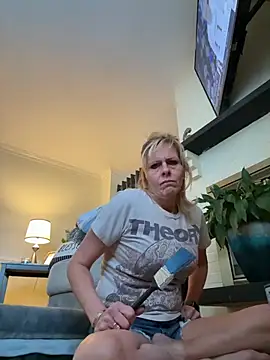 Snapshot of FireAfterDark chatting on 02-22-26, 10:08 FireAfterDark online show from 02-22-26, 10:08