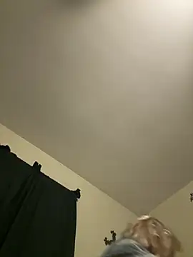 Snapshot of FireAfterDark chatting on 03-05-26, 01:23 FireAfterDark online show from 03-05-26, 01:23