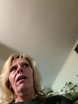 Snapshot of FireAfterDark chatting on 03-08-26, 02:04 FireAfterDark online show from 03-08-26, 02:04