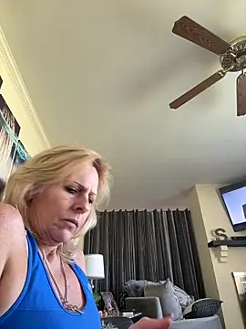 Snapshot of FireAfterDark chatting on 03-08-26, 06:23 FireAfterDark online show from 03-08-26, 06:23