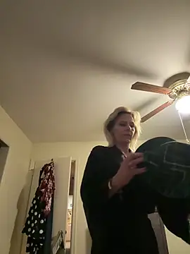 Snapshot of FireAfterDark chatting on 03-13-26, 11:55 FireAfterDark online show from 03-13-26, 11:55