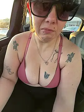 lickablelynn87 online show from 02-05-26, 01:16